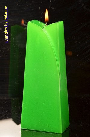 Adele Kaars, GROEN METALLIC, hoogte: 18cm